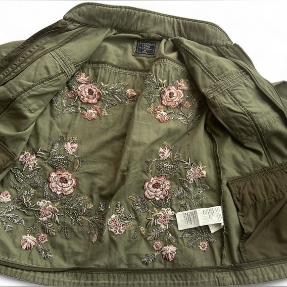 Abercrombie & Fitch Olive Green Jacket - Picture 7 of 11